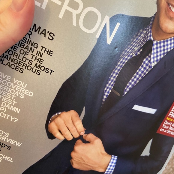 Zac Efron - GQ Magazine May 2009 - Picture 2 of 9